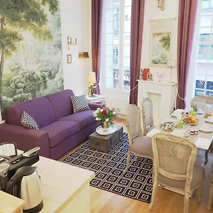 Apartment Louvre Opera Private Chicsuites, Paris